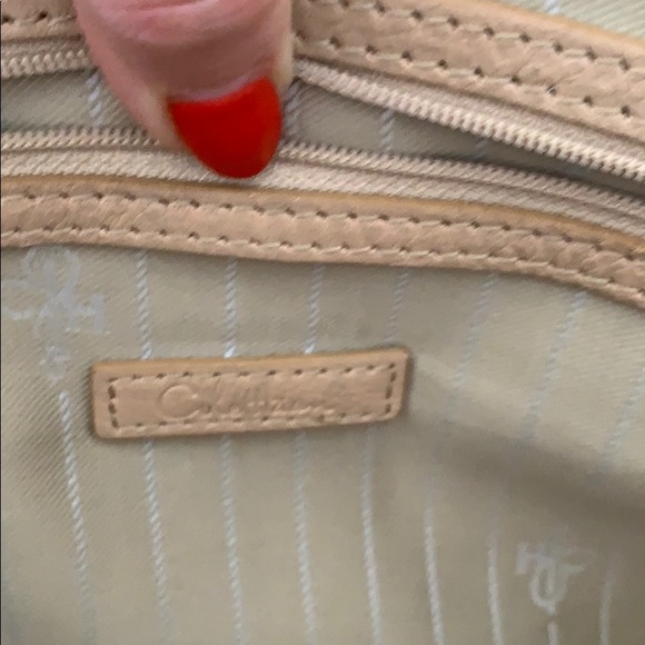 Cole Haan pocket book great condition - Picture 5 of 8